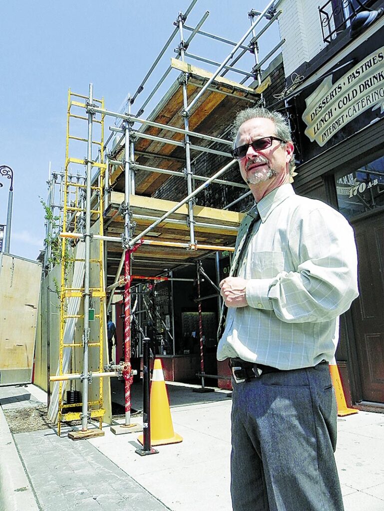 Optical centre keeps eye on history