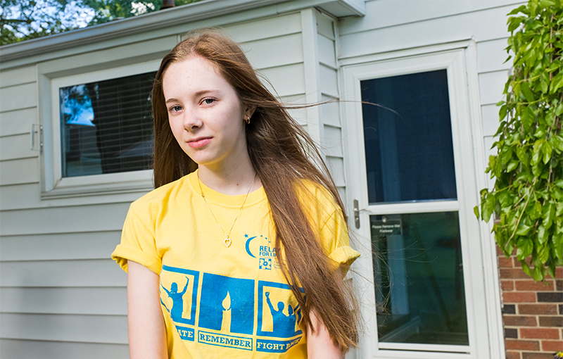 Teen shares inspiring story to encourage others with cancer