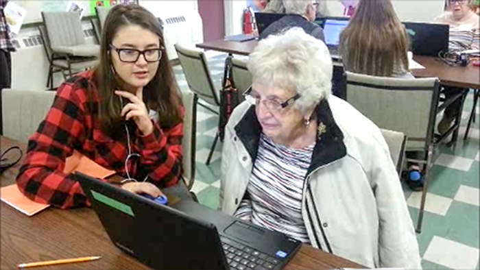 Tech-savvy teens bridging digital divide at Cyber Seniors