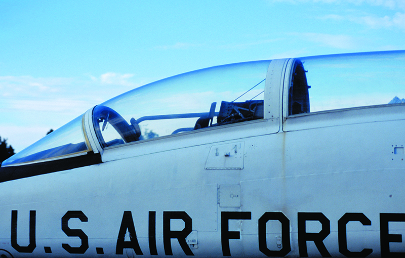 Mayor wants U.S. jets over city to buzz off