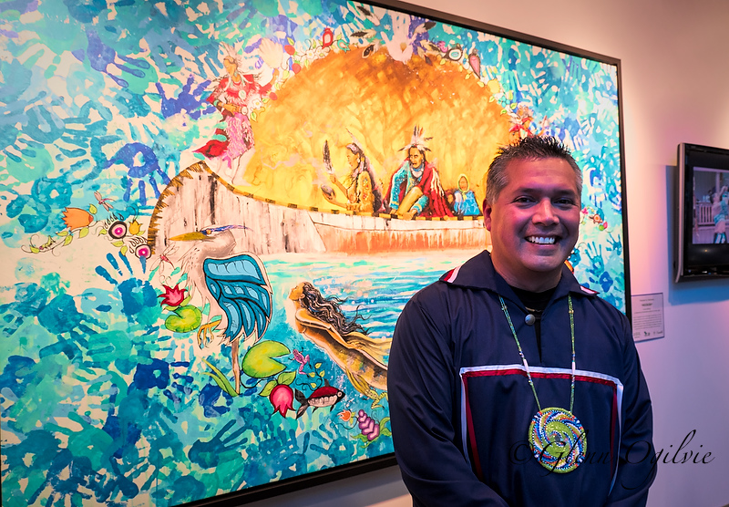 Painters tells Ojibwa legend in new work at Aamjiwnaang
