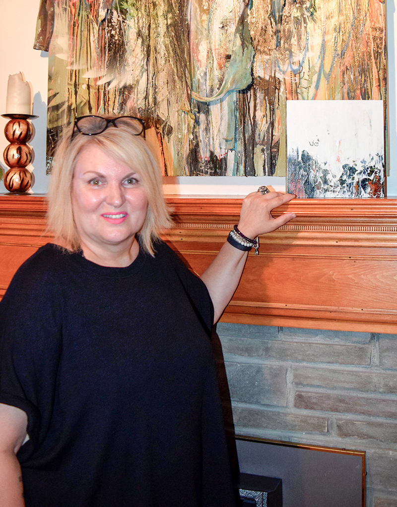 Entrepreneur came home with an art gallery in her laptop