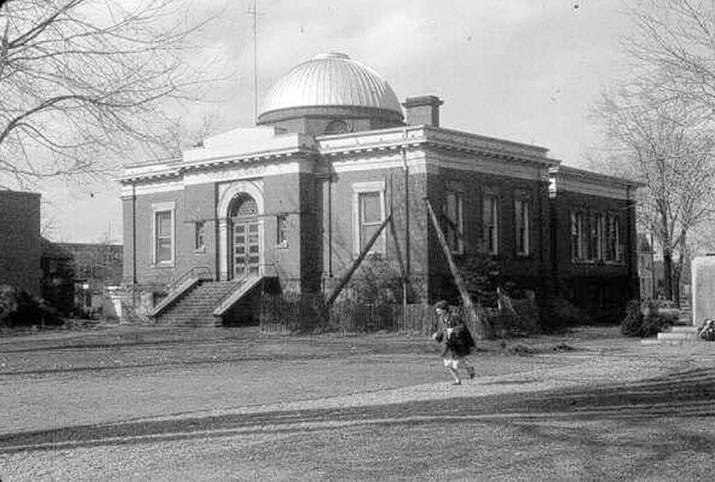 GUEST COLUMN: How Jean the librarian enriched life for one small boy
