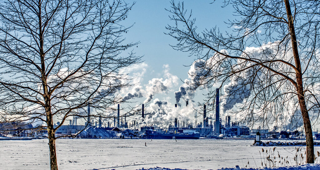Stay off snowmobile trails, frozen waterways: OPP