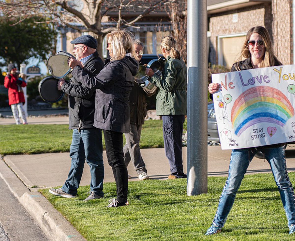 Bang On! Pan-pounding neighbours offer up loud salutes