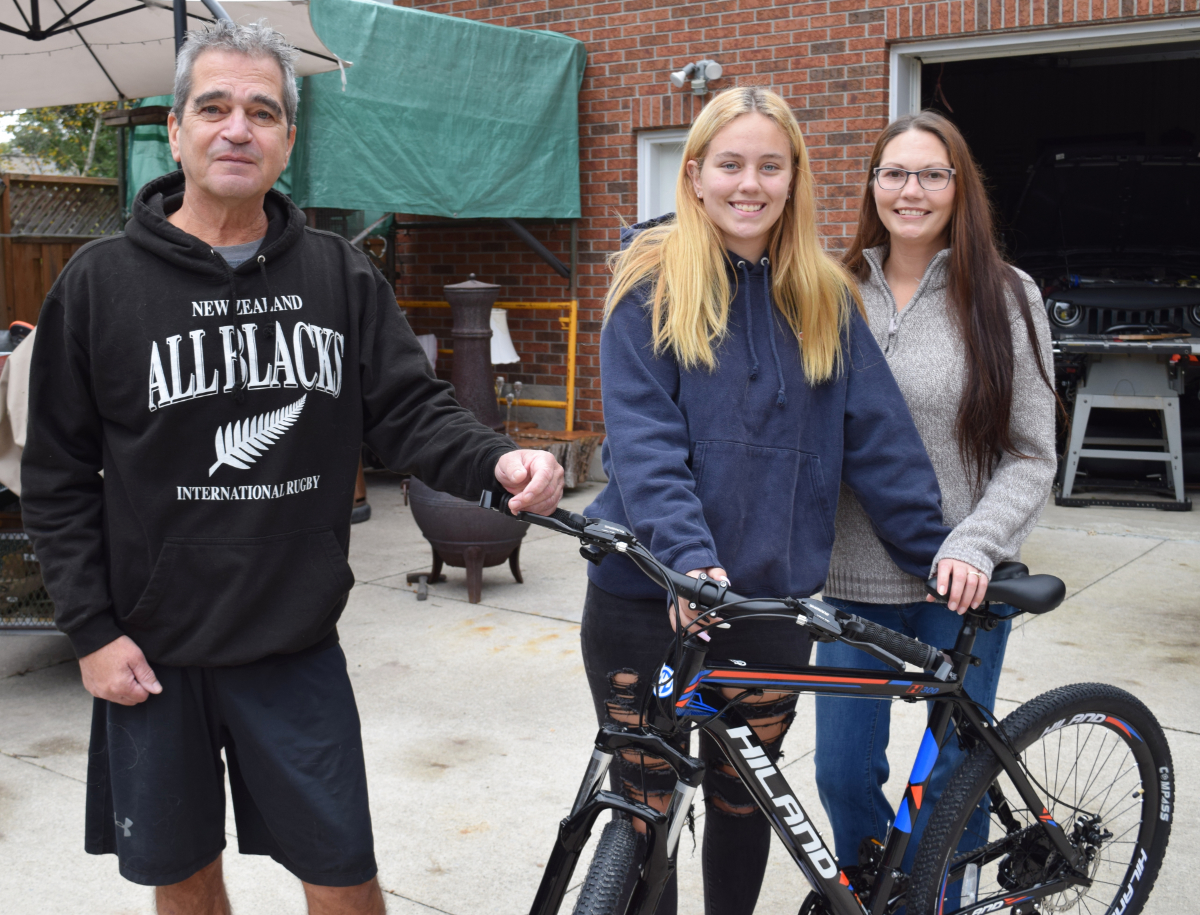 A stranger’s compassion gets teen back in the saddle