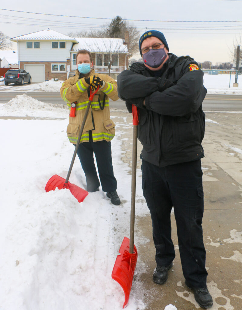 “Snow angels” happy to keep sidewalks clear for seniors