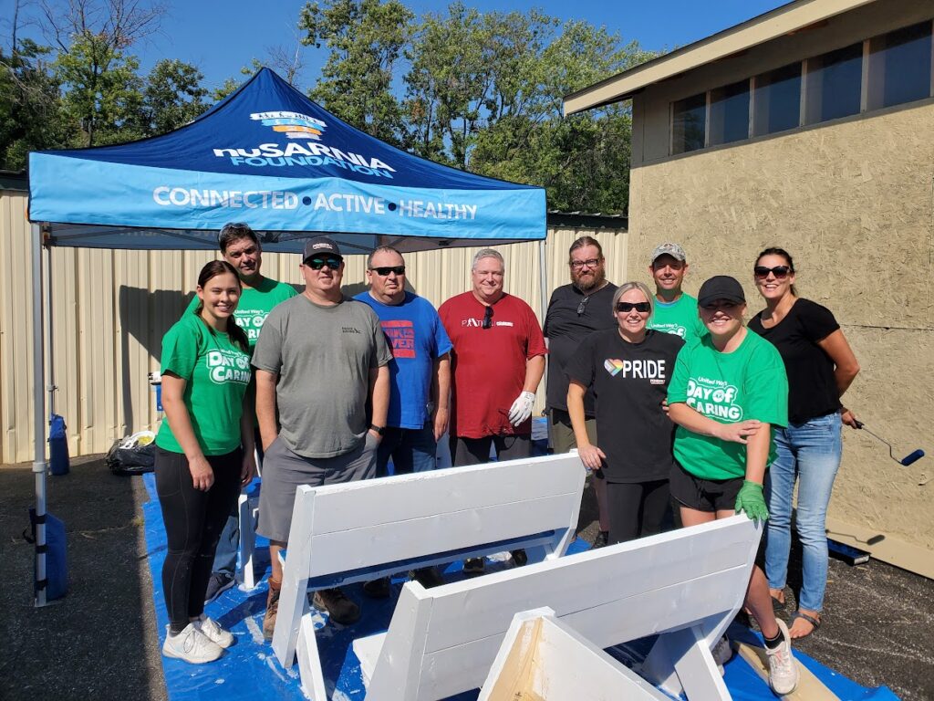 The nuSarnia Foundation & Pembina Pipeline build benches for United Way’s Day of Caring