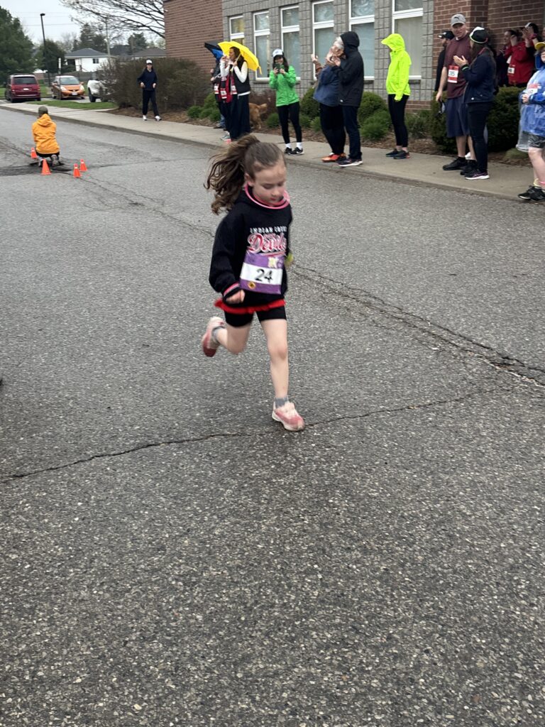 Five-year-old Quinn shines at Light up the Night for Noelle