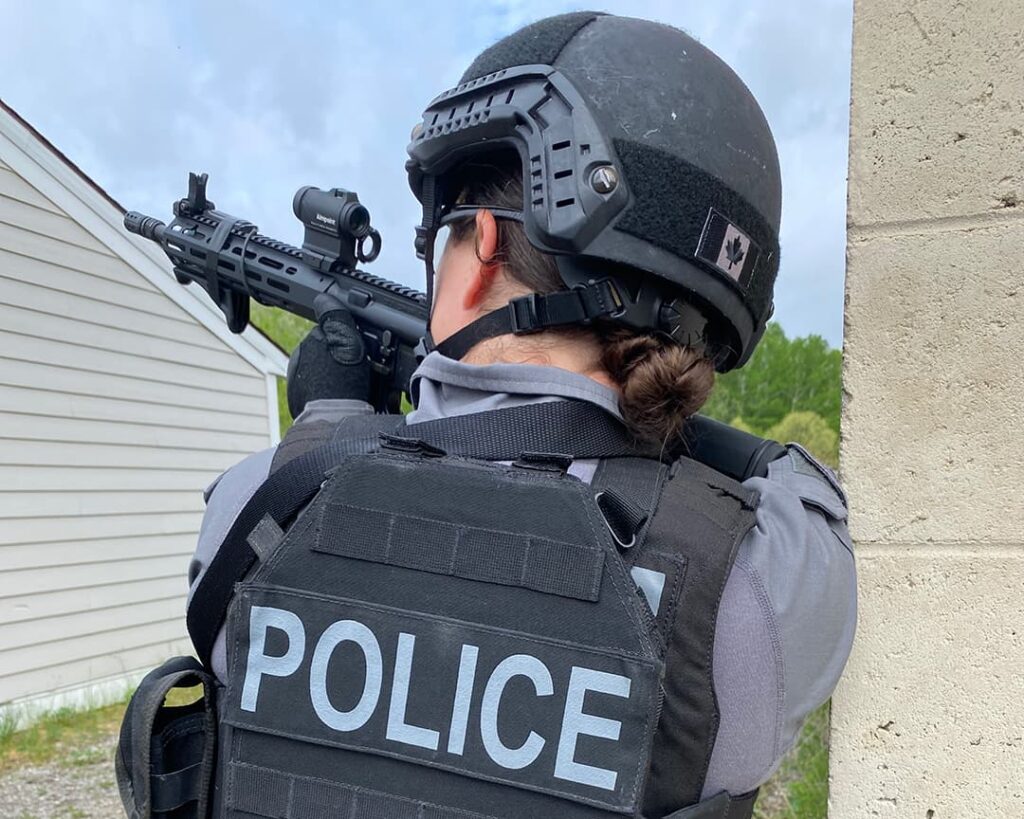 Does the Sarnia Police Service need to be militarized?