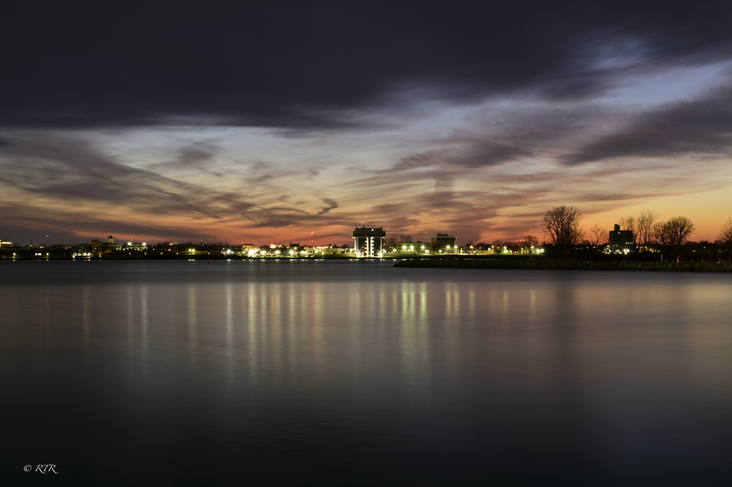 Lights on the lake
