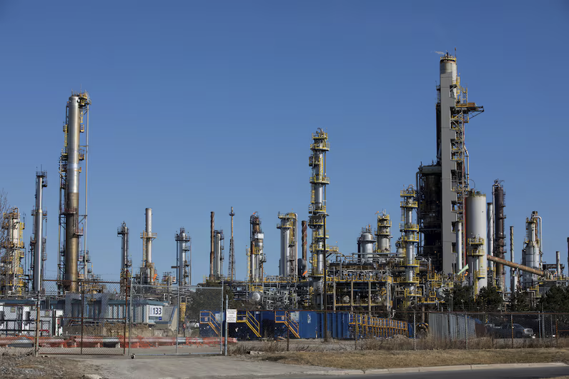 Aamjiwnaang questions pipeline restart after St. Clair River leak