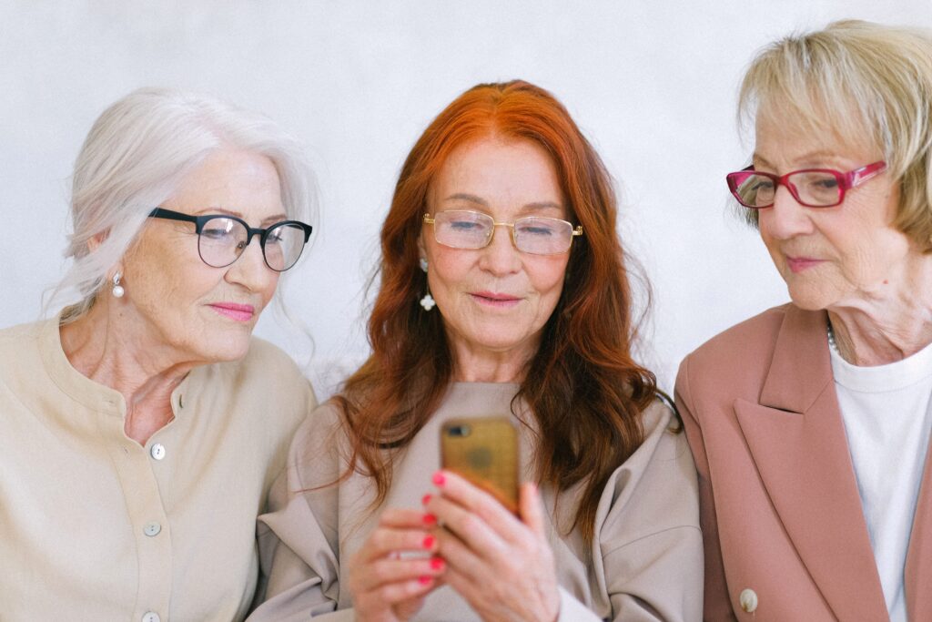 Digital Life in Sarnia and How Neighbours Connect Online